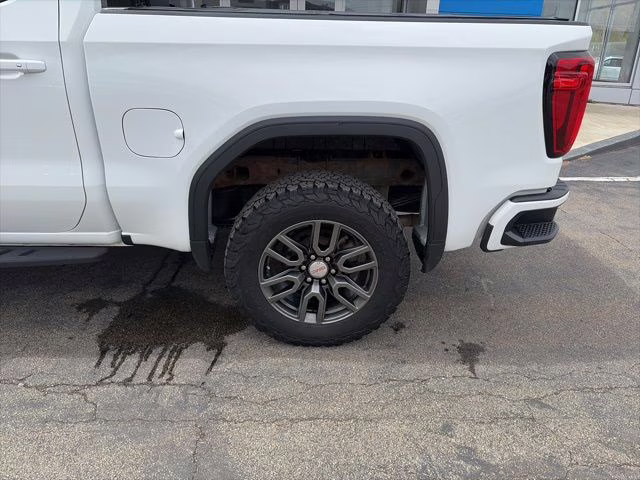 2021 Summit White GMC Sierra 1500 AT4 4X4 Truck