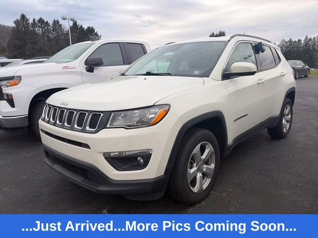 2019 White Clearcoat Jeep Compass Latitude 4X4 SUV