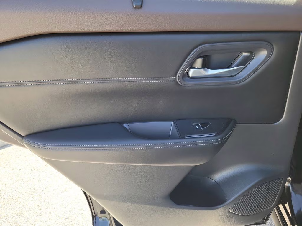 2023 Super Black Nissan Rogue SL FWD SUV