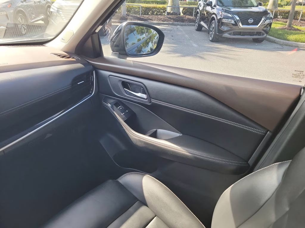 2023 Super Black Nissan Rogue SL FWD SUV