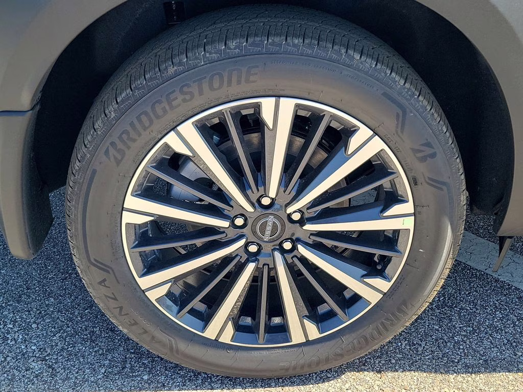 2026 Boulder Gray Pearl Nissan Pathfinder Platinum 4X4 SUV