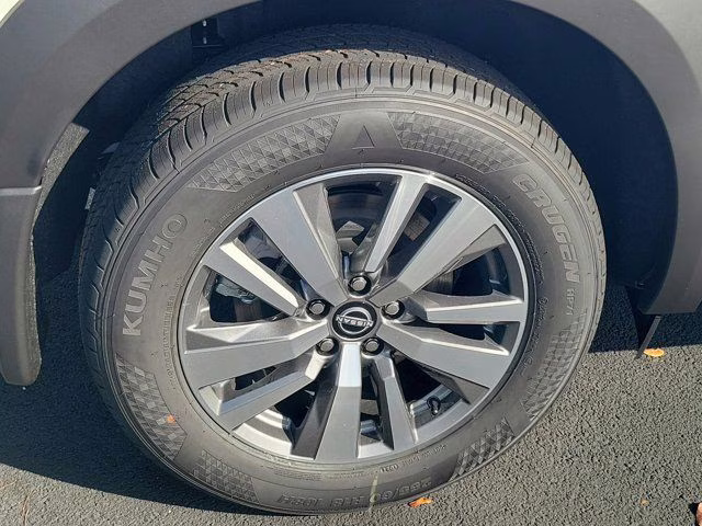 2026 Everest White Pearl Tricoat Nissan Pathfinder SL FWD SUV