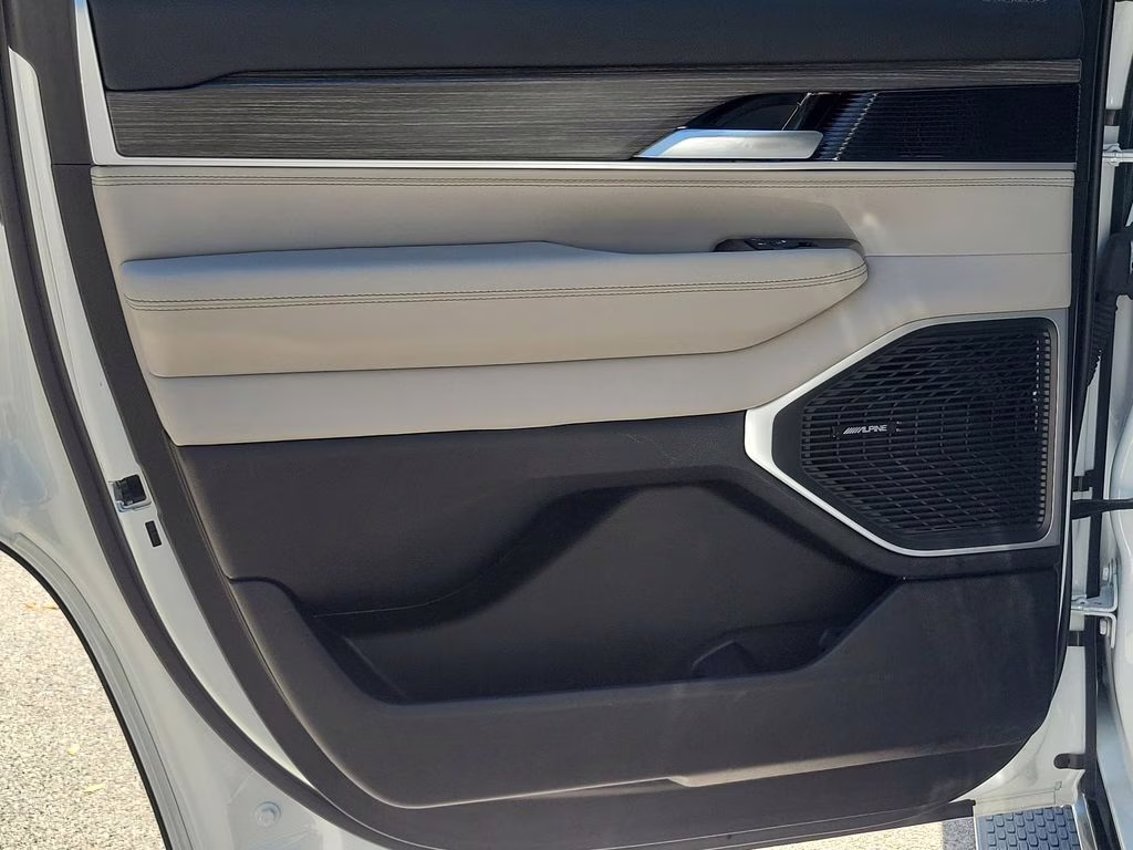 2024 Bright White Clearcoat Jeep Wagoneer Series II 4X4 SUV