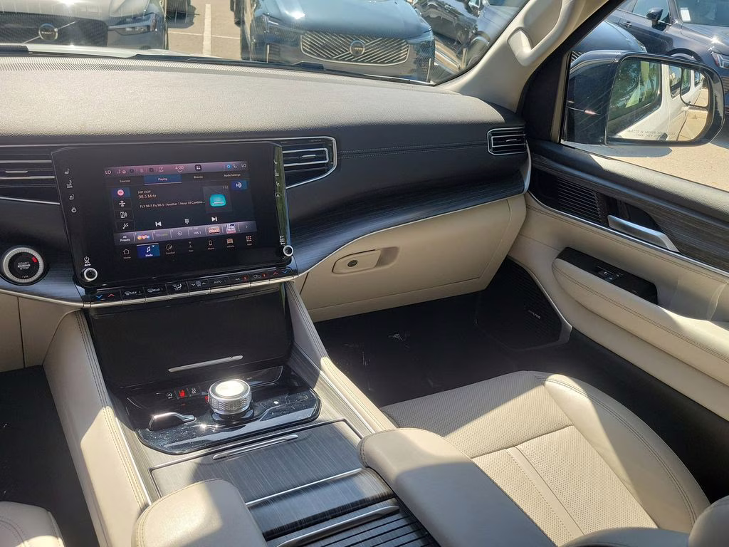 2024 Bright White Clearcoat Jeep Wagoneer Series II 4X4 SUV