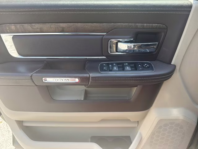 2015 Prairie Pearlcoat Ram 2500 Longhorn 4X4 Truck