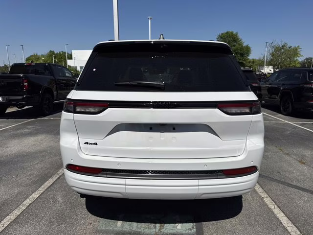 2026 Bright White Clearcoat Jeep Grand Cherokee Limited Reserve 4X4 SUV