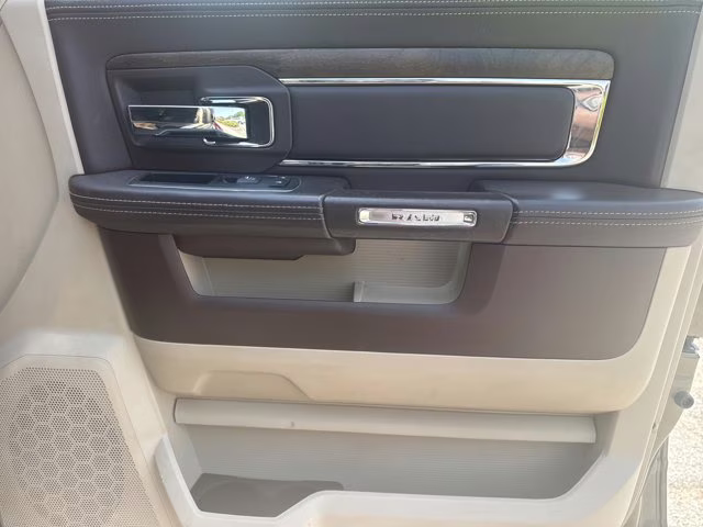 2015 Prairie Pearlcoat Ram 2500 Longhorn 4X4 Truck