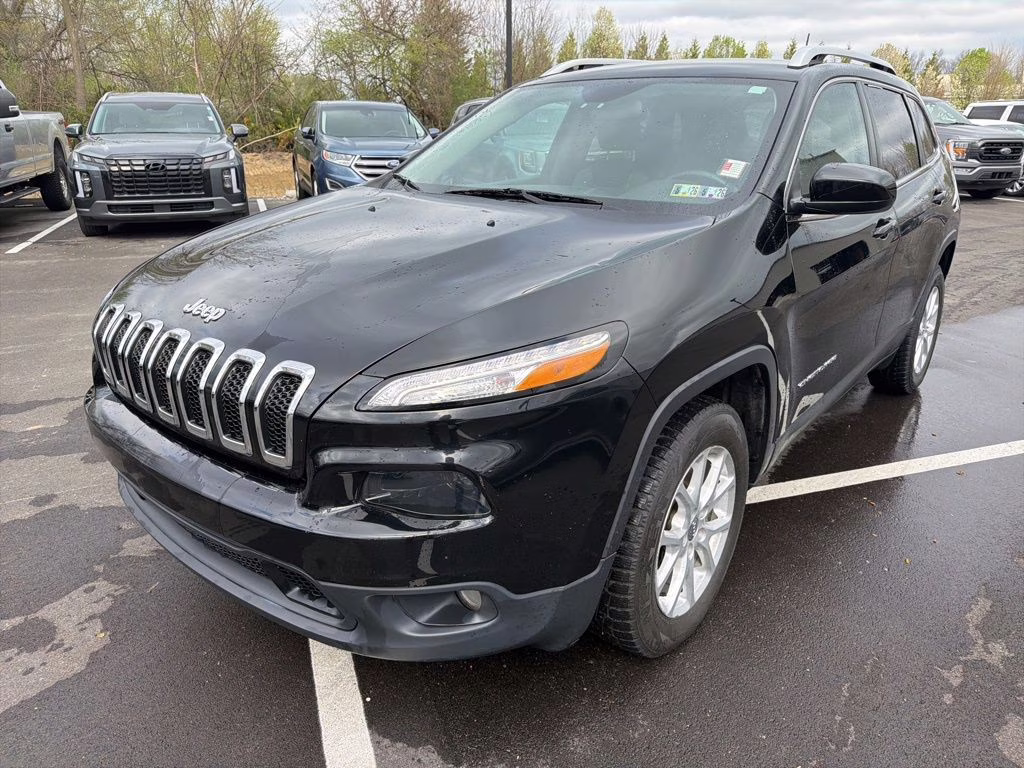 2018 Diamond Black Crystal Pearlcoat Jeep Cherokee Latitude Plus 4X4 SUV