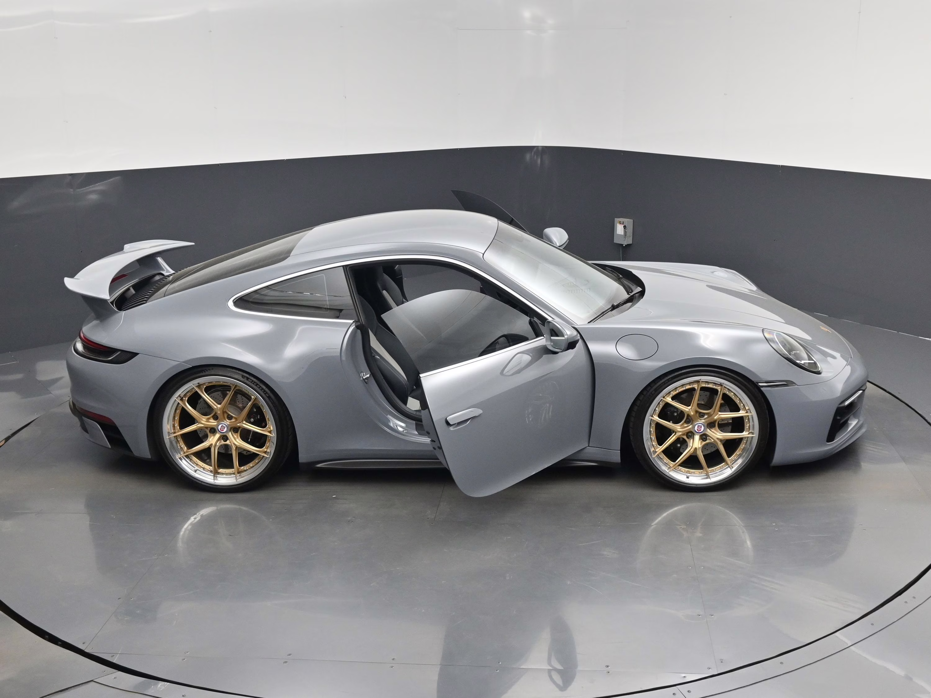 2024 Arctic Grey Porsche 911 Carrera S RWD Coupe