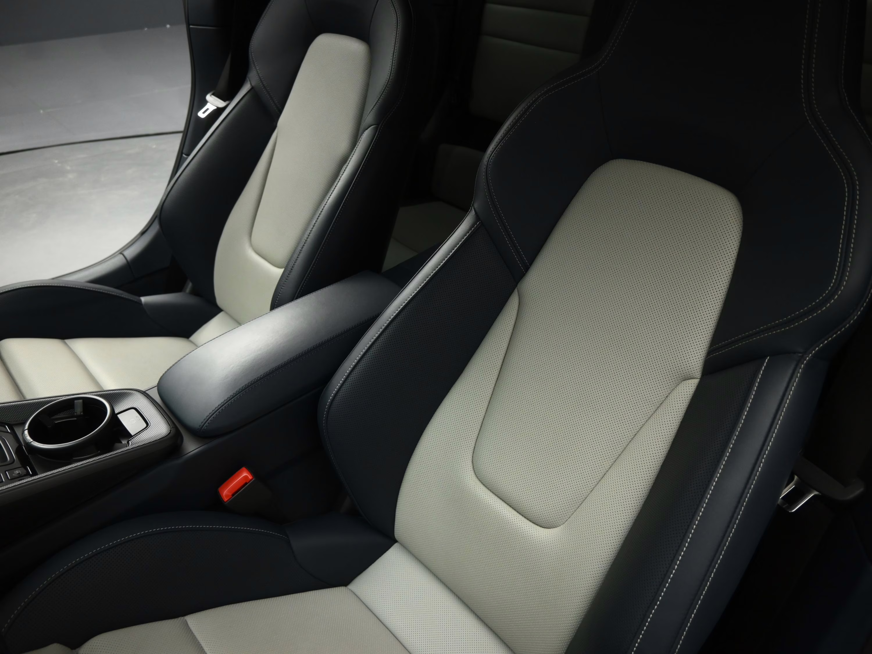 2024 Arctic Grey Porsche 911 Carrera S RWD Coupe