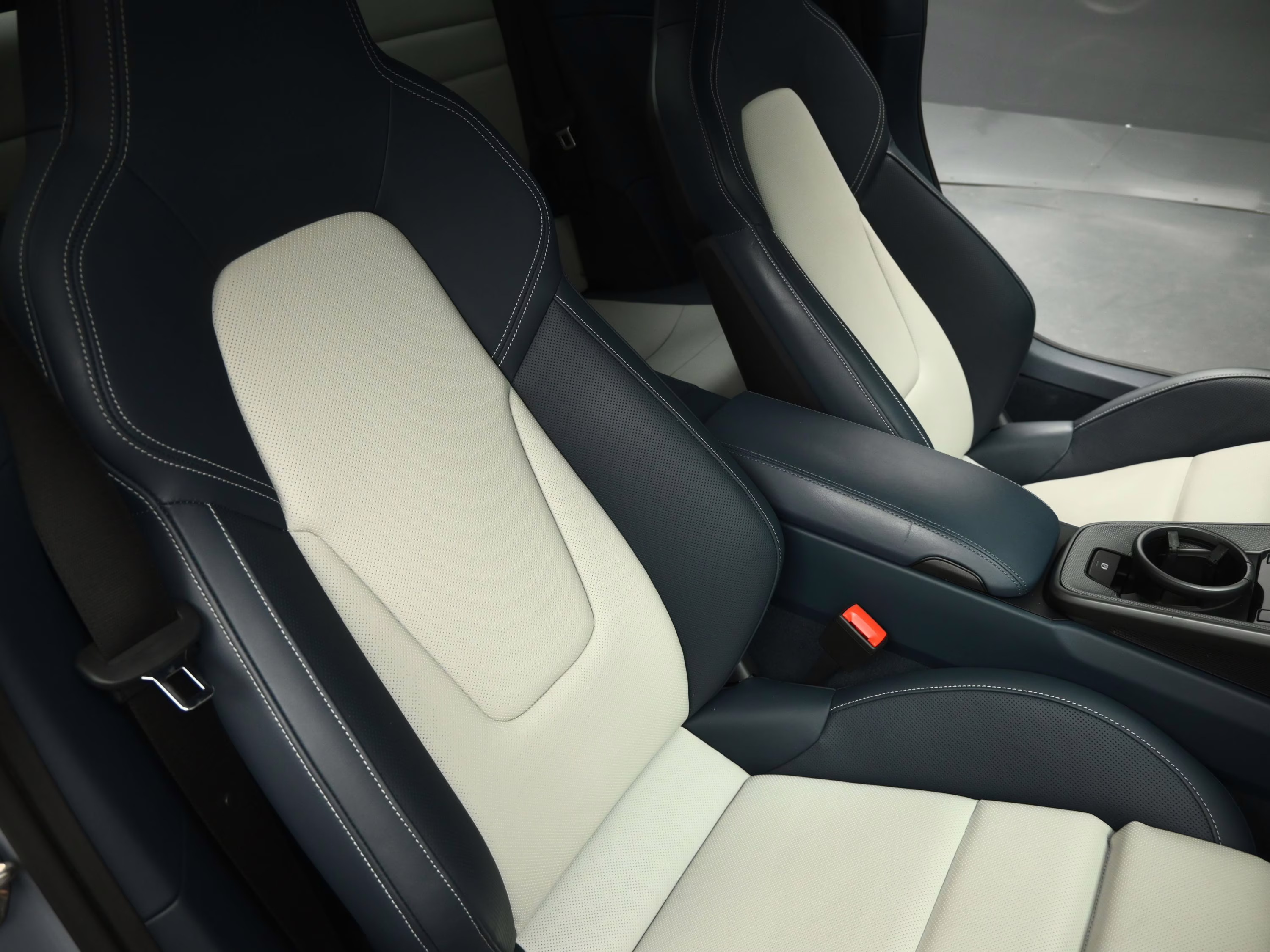 2024 Arctic Grey Porsche 911 Carrera S RWD Coupe
