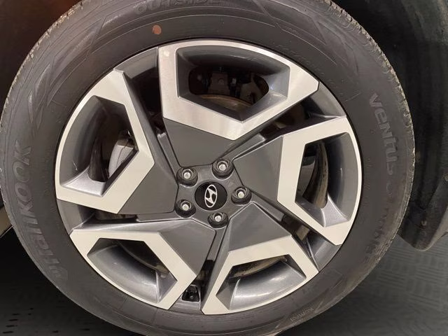 2025 Typhoon Silver Hyundai Palisade Limited AWD SUV