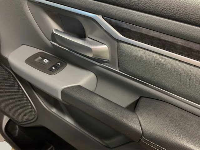 2022 Billet Silver Metallic Clearcoat Ram 1500 Big Horn/Lone Star 4X4 Truck