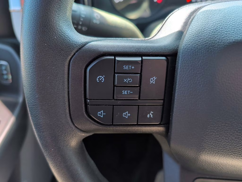 2024 Oxford White Ford Super Duty F-250 SRW XL 4X4 Truck