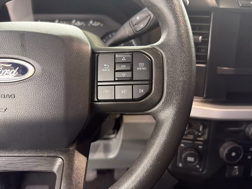 2024 Oxford White Ford Super Duty F-250 SRW XL 4X4 Truck