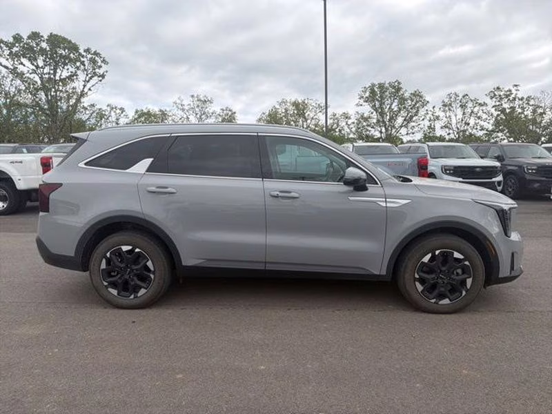 2024 Wolf Gray Kia Sorento S AWD SUV