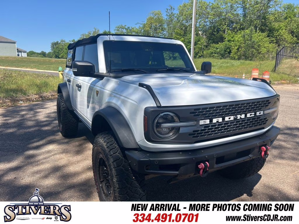 2022 Oxford White Ford Bronco Badlands 4X4 SUV