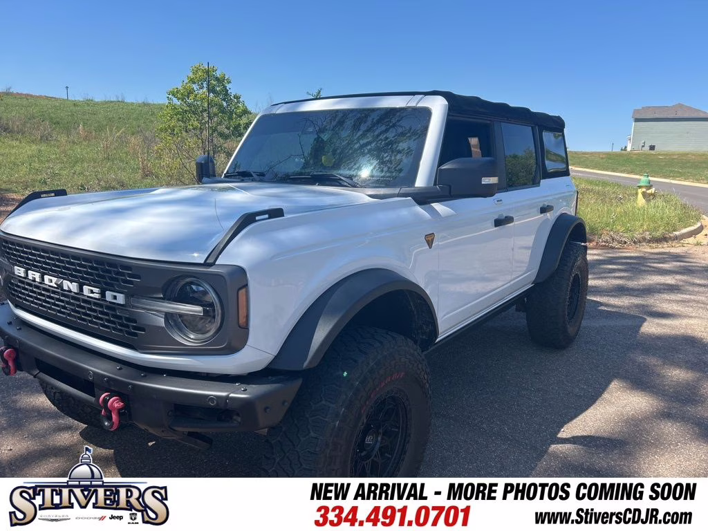 2022 Oxford White Ford Bronco Badlands 4X4 SUV