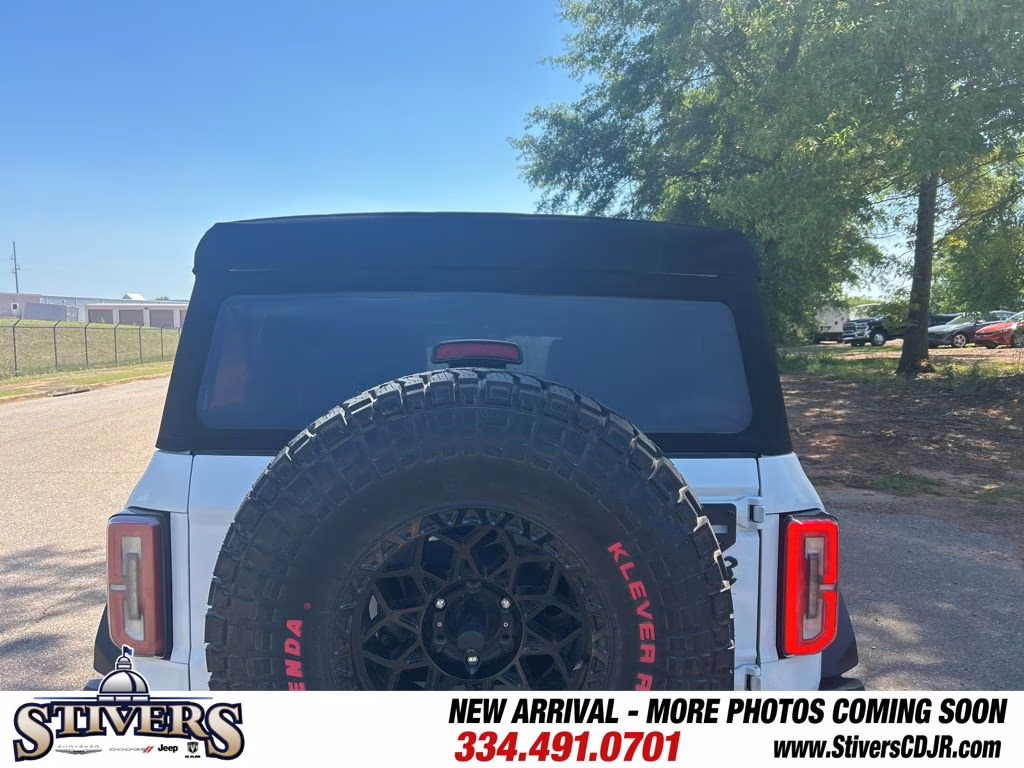 2022 Oxford White Ford Bronco Badlands 4X4 SUV