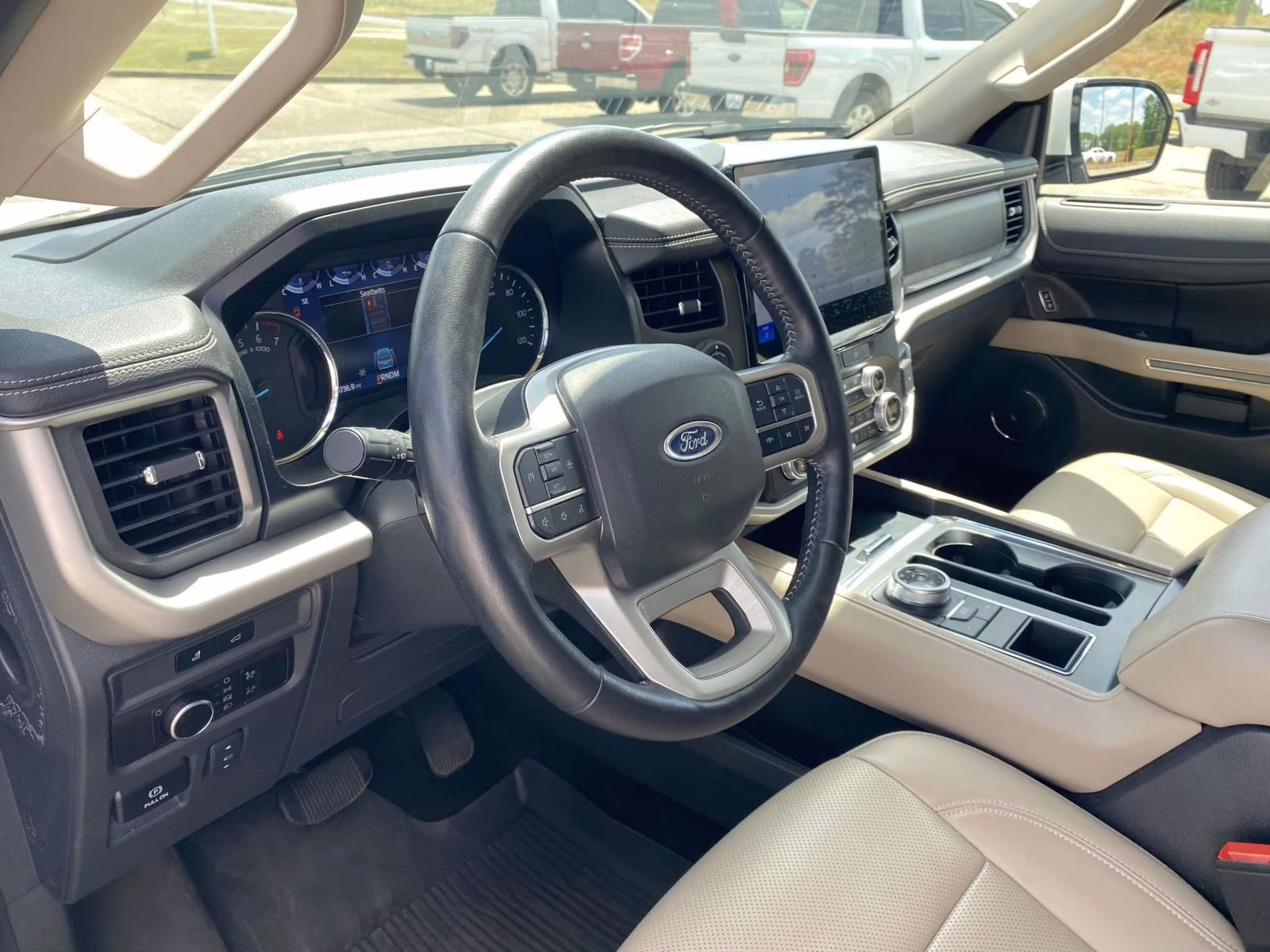 2023 White Metallic Ford Expedition XLT RWD SUV