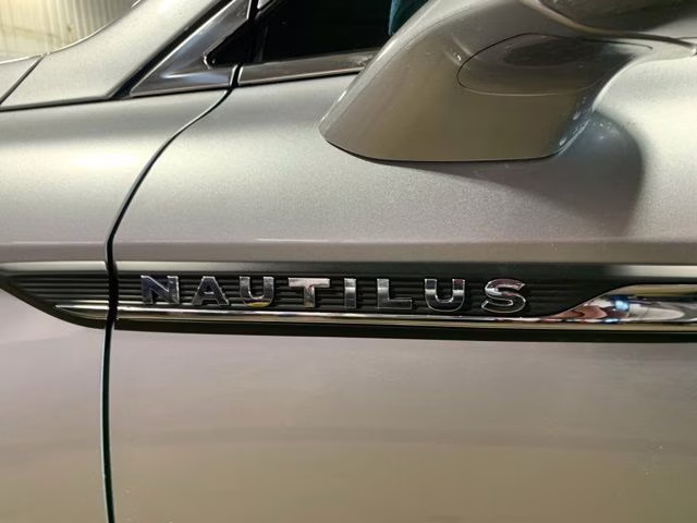 2021 Radiance Lincoln Nautilus Reserve AWD SUV