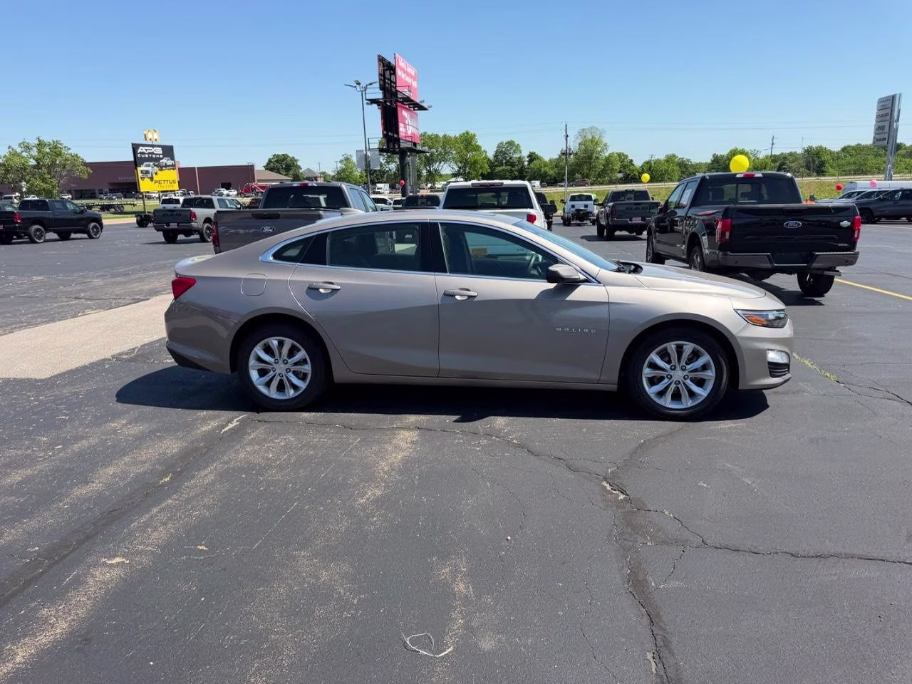 2023 Mineral Gray Metallic Chevrolet Malibu LT 1LT FWD Sedan