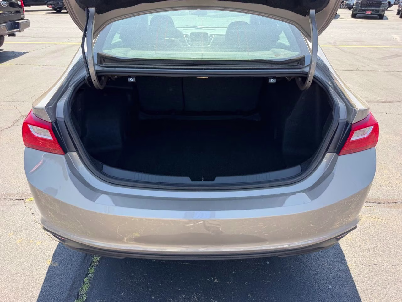 2023 Mineral Gray Metallic Chevrolet Malibu LT 1LT FWD Sedan