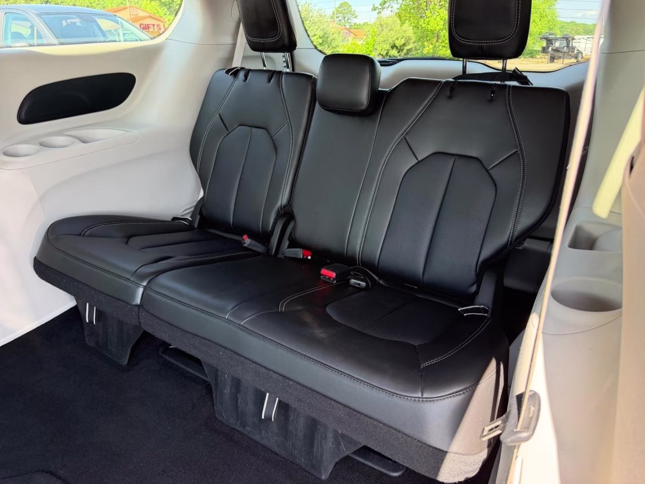 2024 Silver Mist Clearcoat Chrysler Pacifica Touring L FWD Van