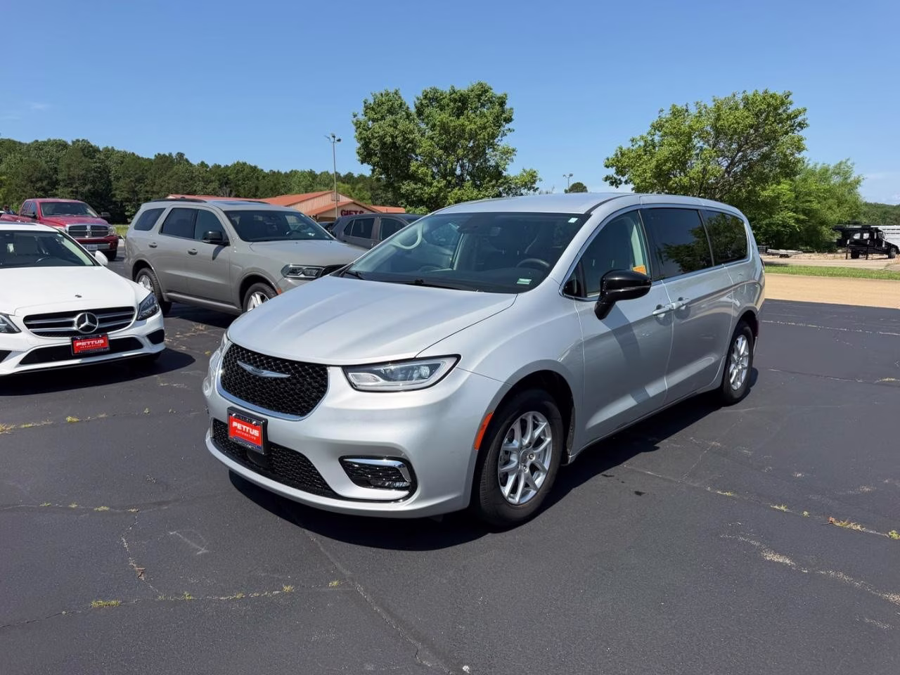 2024 Silver Mist Clearcoat Chrysler Pacifica Touring L FWD Van