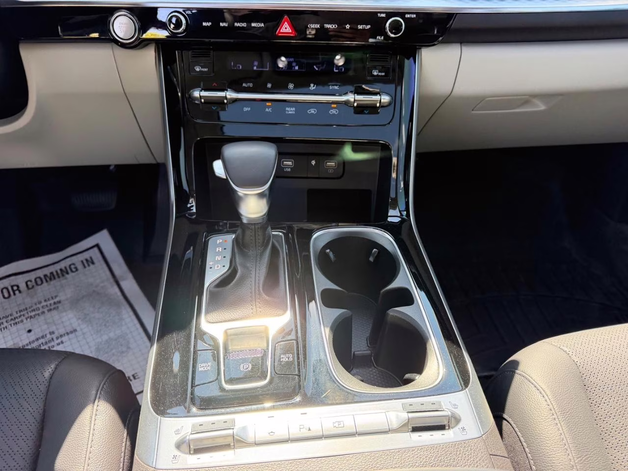 2024 Snow White Pearl Kia Carnival SX Prestige FWD Van