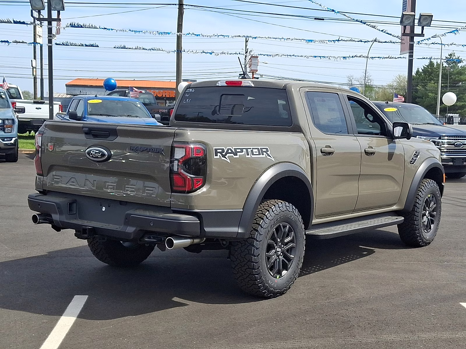 2026 Marsh Gray - T9 Ford Ranger Raptor 4X4
