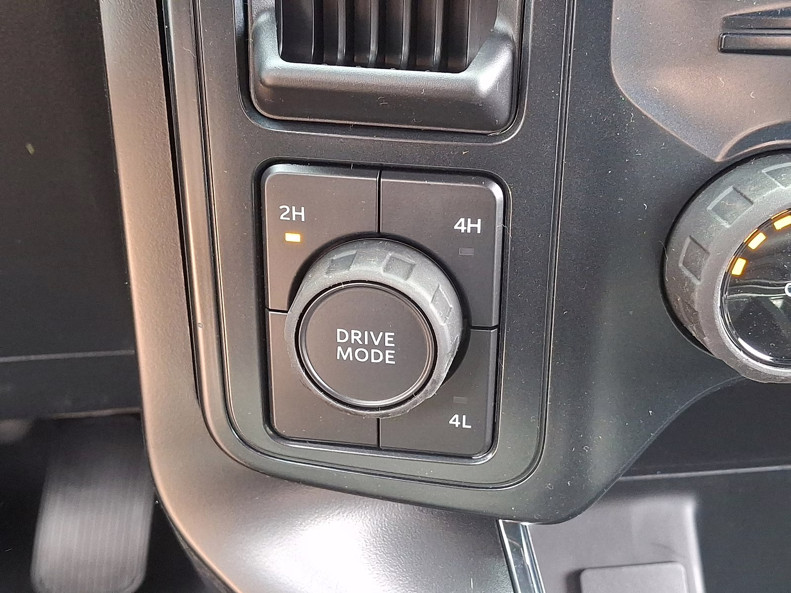 2026 Agate Black Metallic - UM Ford F-150 STX 4X4