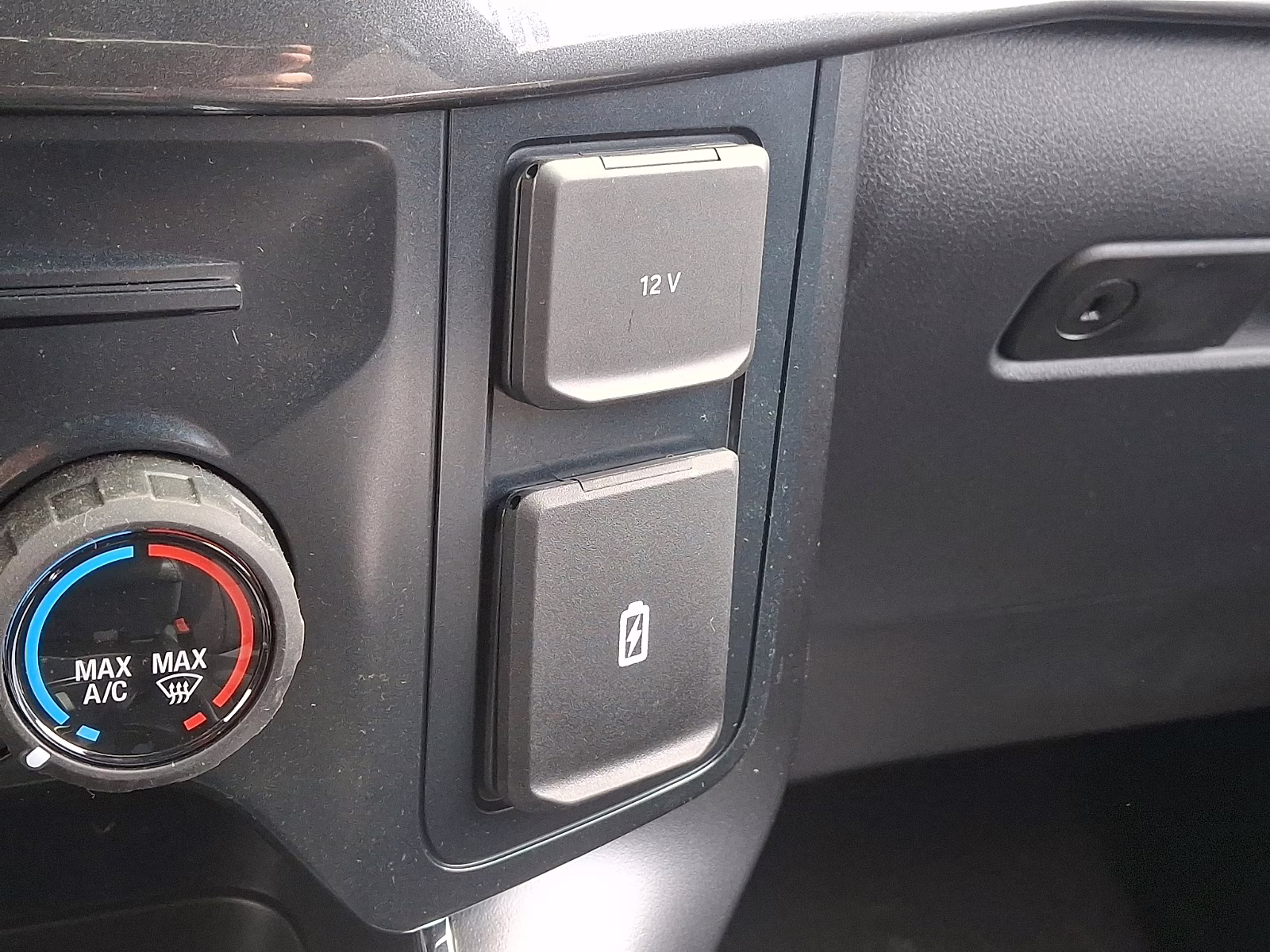 2026 Agate Black Metallic - UM Ford F-150 STX 4X4