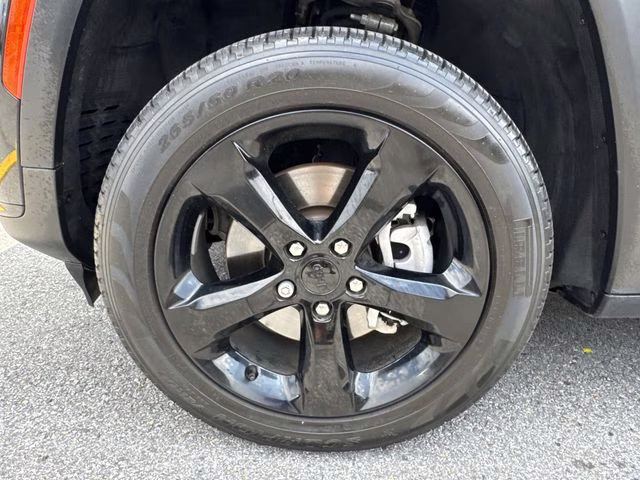 2024 Rocky Mountain Pearlcoat Jeep Grand Cherokee L Limited 4X4 SUV