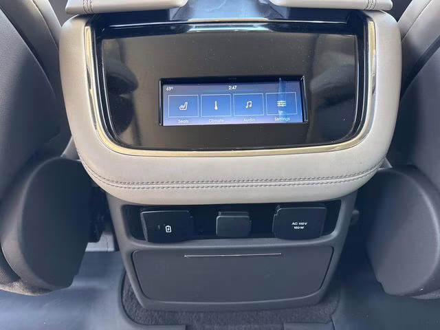 2024 White Metallic Lincoln Navigator L Reserve 4X4 SUV
