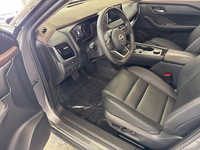 2023 Gun Metallic Nissan Rogue SL AWD SUV