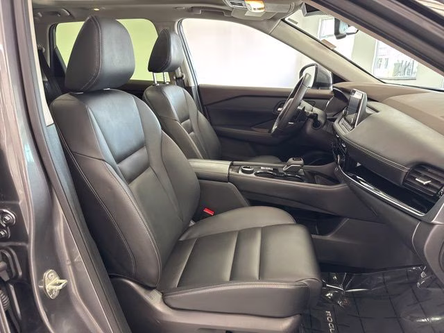 2023 Gun Metallic Nissan Rogue SL AWD SUV