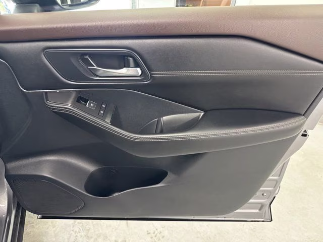 2023 Gun Metallic Nissan Rogue SL AWD SUV
