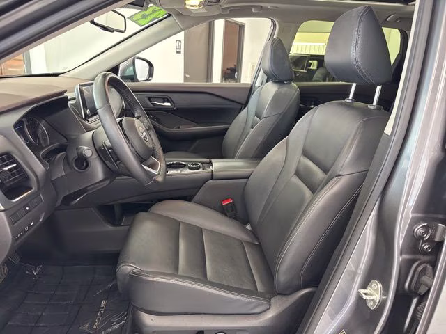2023 Gun Metallic Nissan Rogue SL AWD SUV