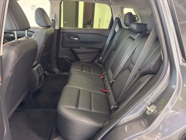 2023 Gun Metallic Nissan Rogue SL AWD SUV