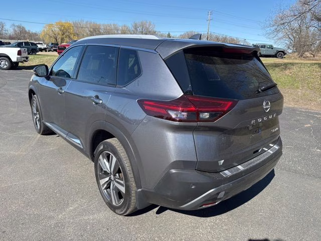 2023 Gun Metallic Nissan Rogue SL AWD SUV