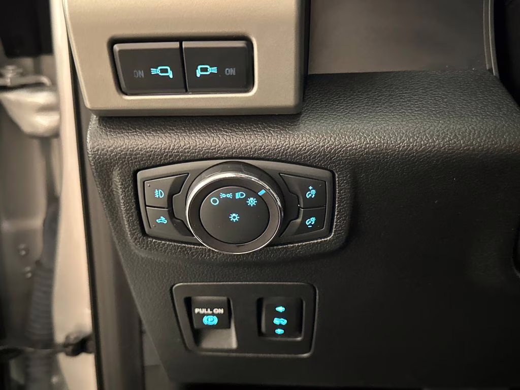 2019 Ingot Silver Ford F-150 Lariat RWD Truck