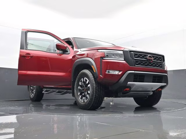2023 Cardinal Red Metallic Tricoat Nissan Frontier PRO-4X 4X4 Truck