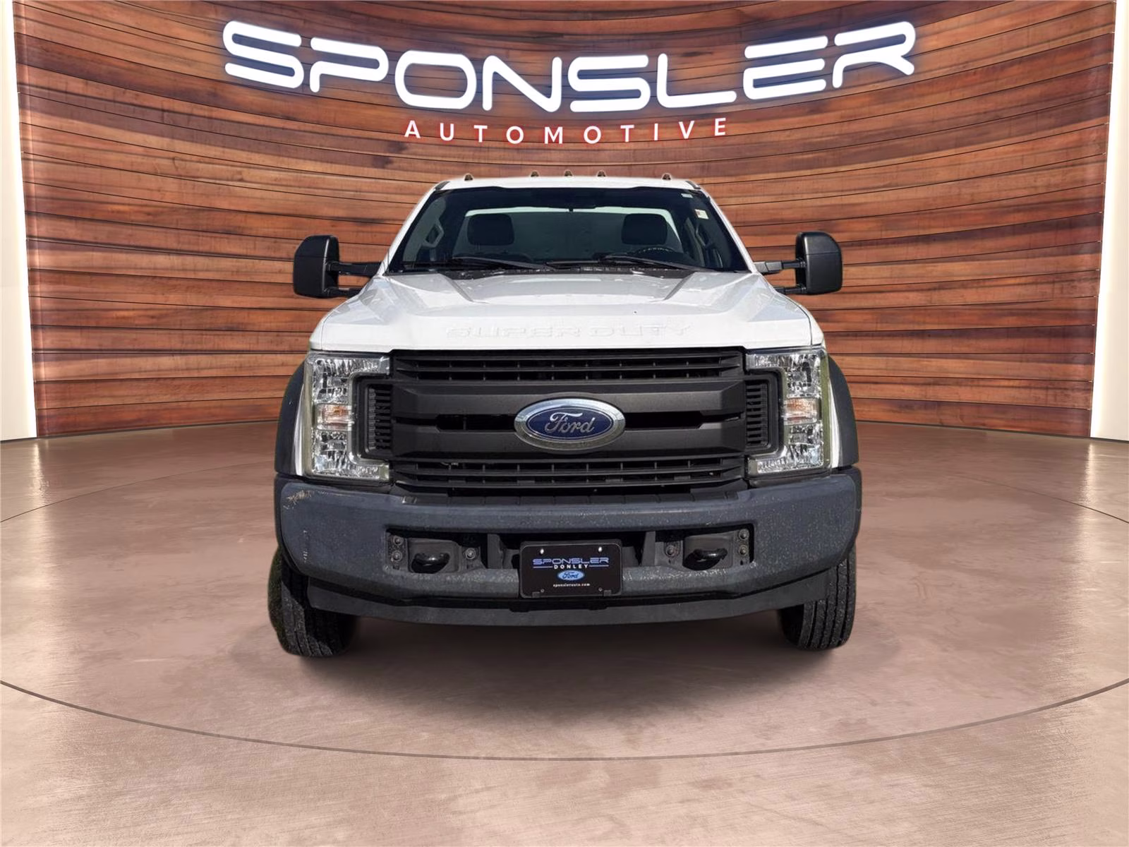 2017 Oxford White Ford Super Duty F-450 DRW XL RWD Truck