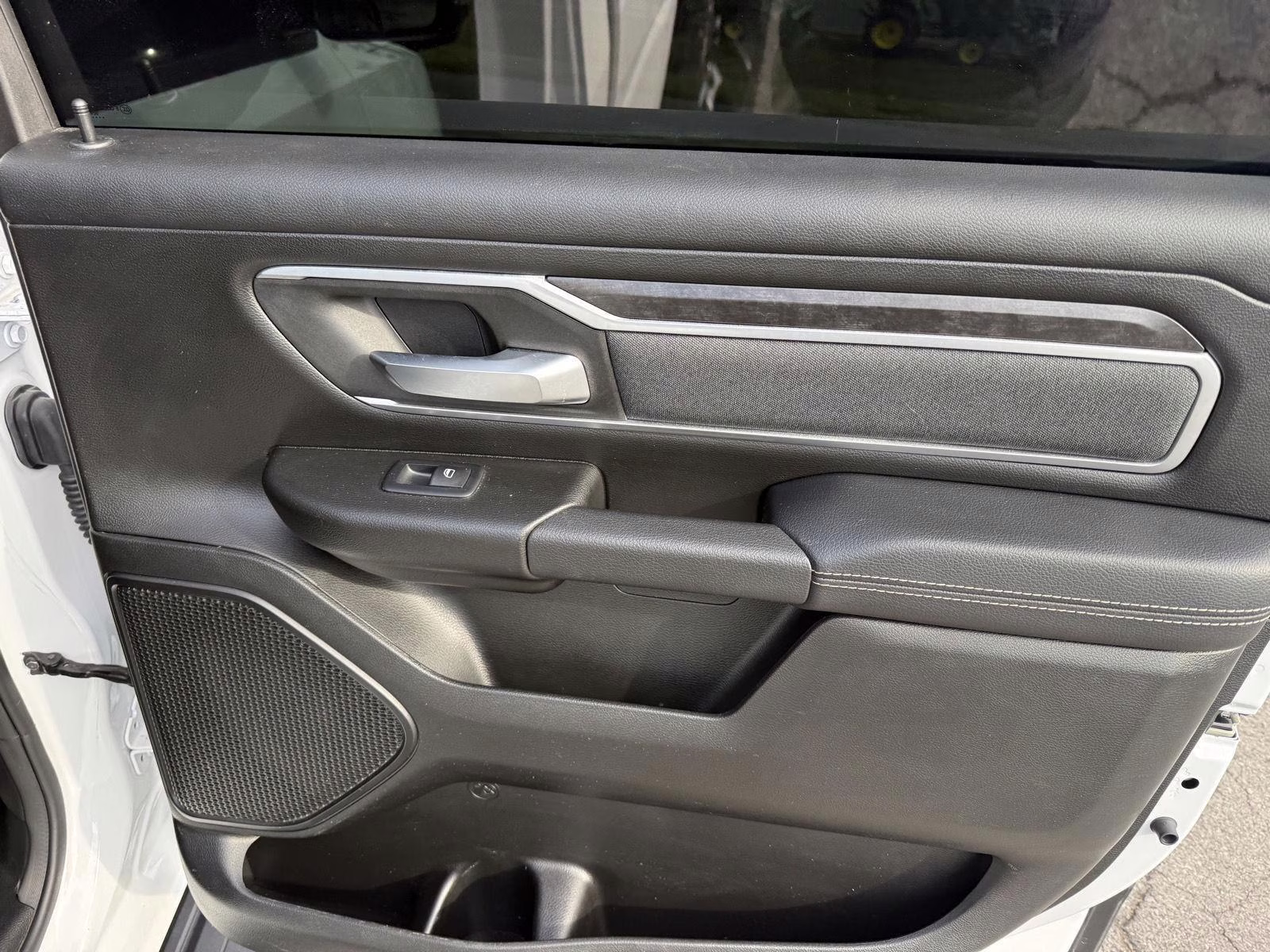 2023 Bright White Clearcoat Ram 1500 Big Horn 4X4 Truck