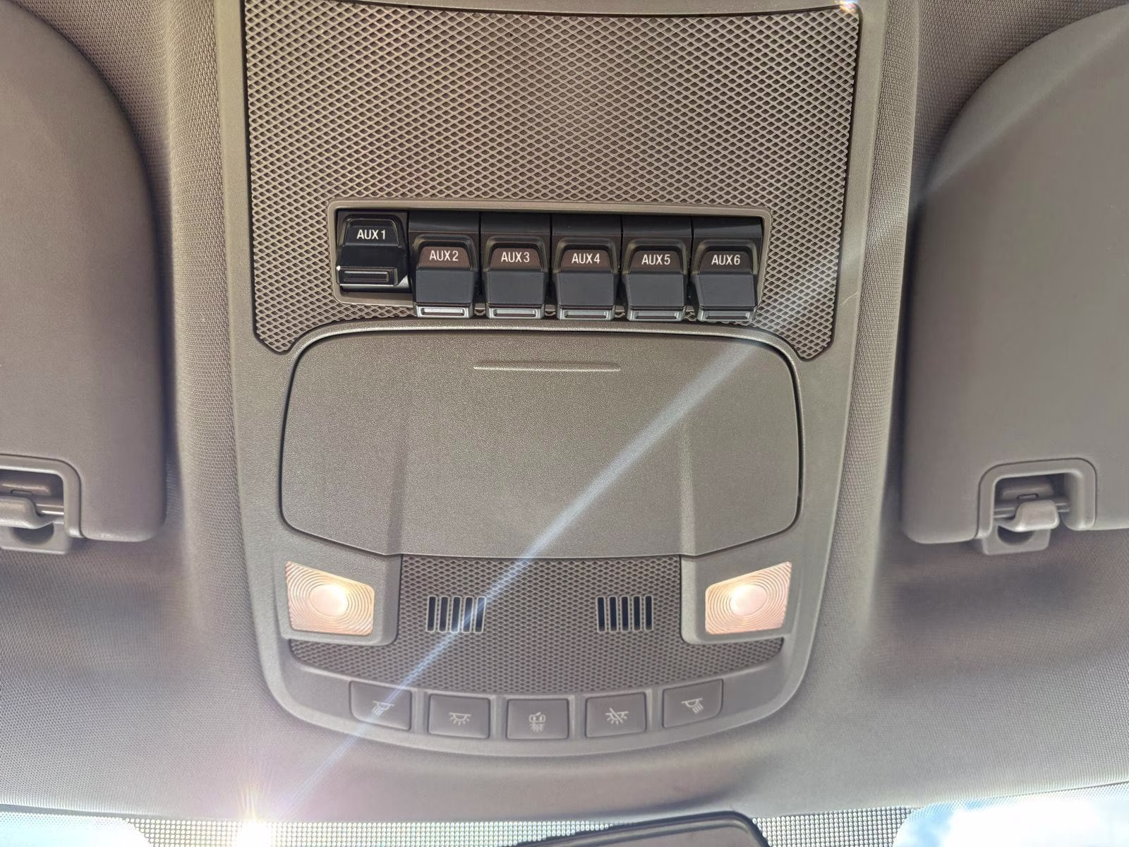 2017 Oxford White Ford Super Duty F-450 DRW XL RWD Truck