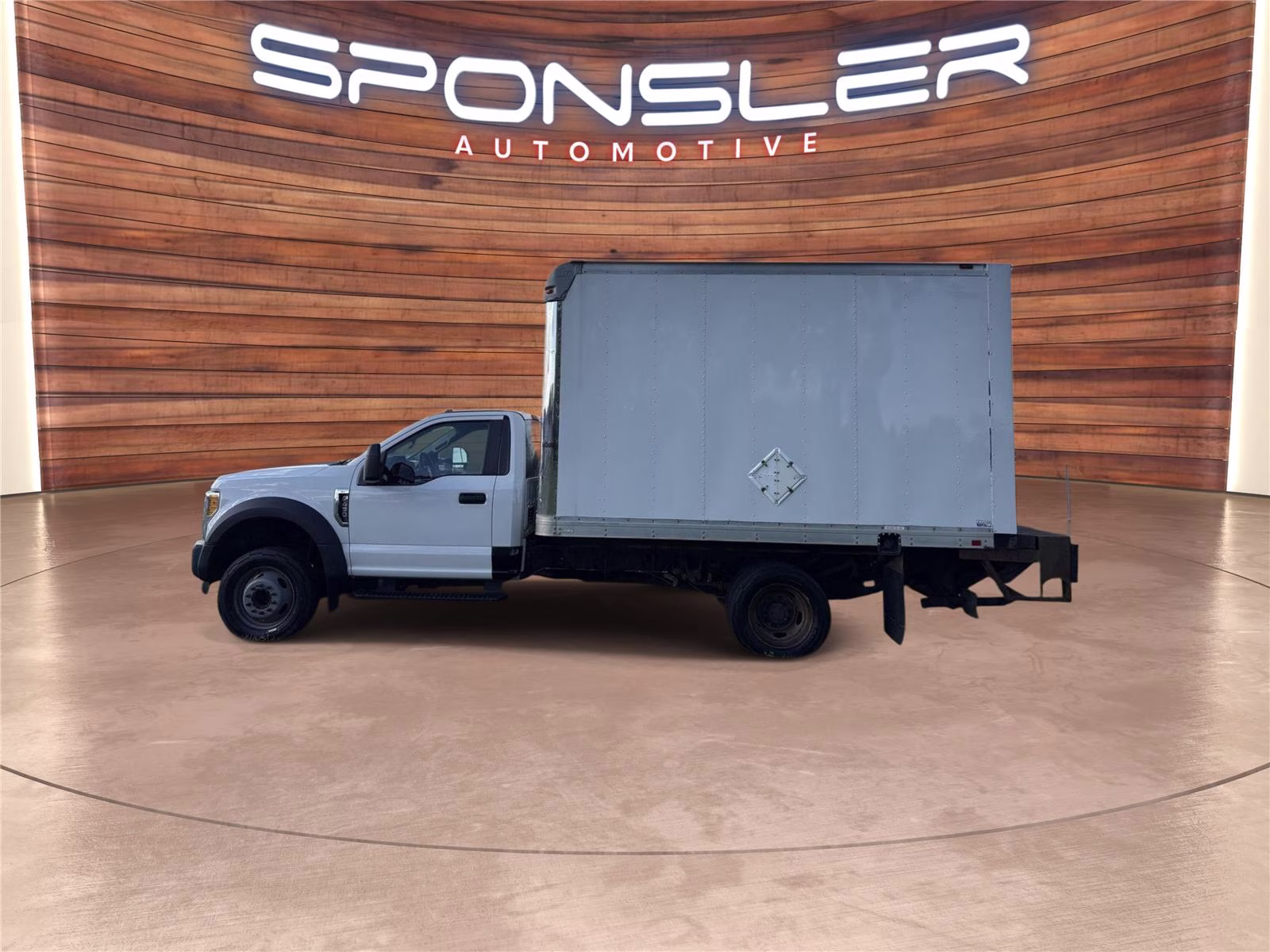 2017 Oxford White Ford Super Duty F-450 DRW XL RWD Truck