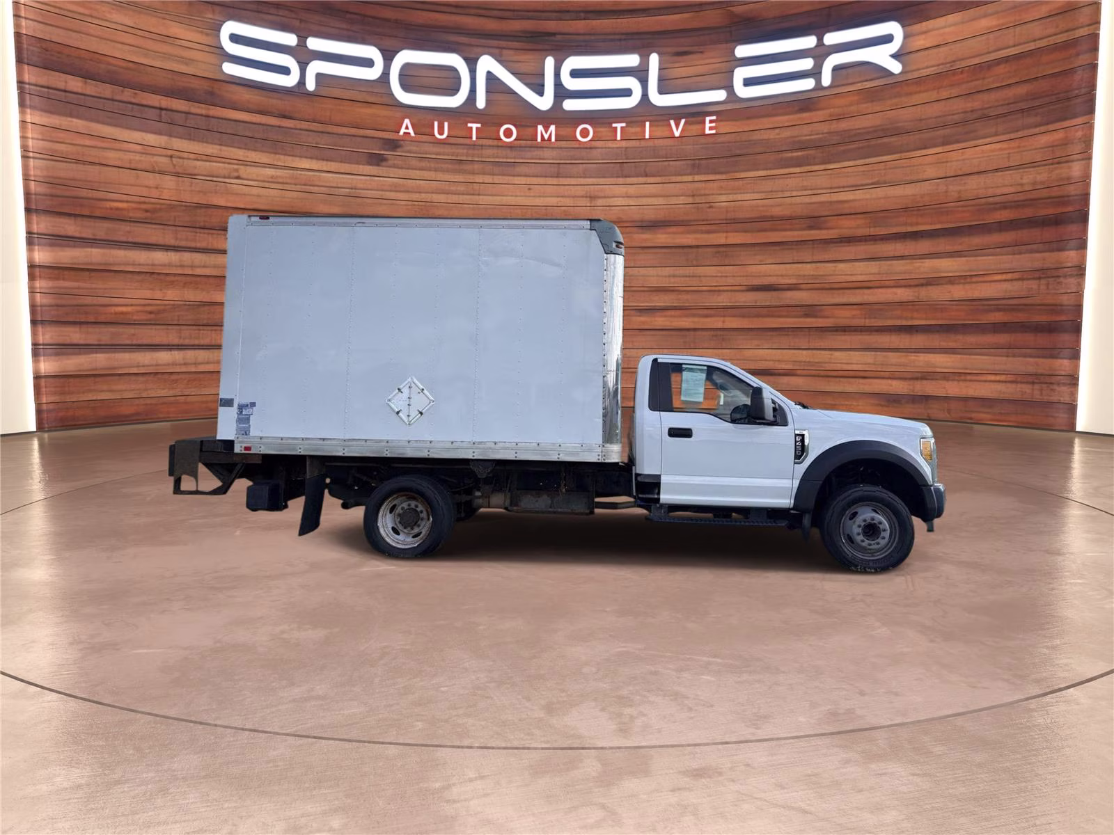 2017 Oxford White Ford Super Duty F-450 DRW XL RWD Truck