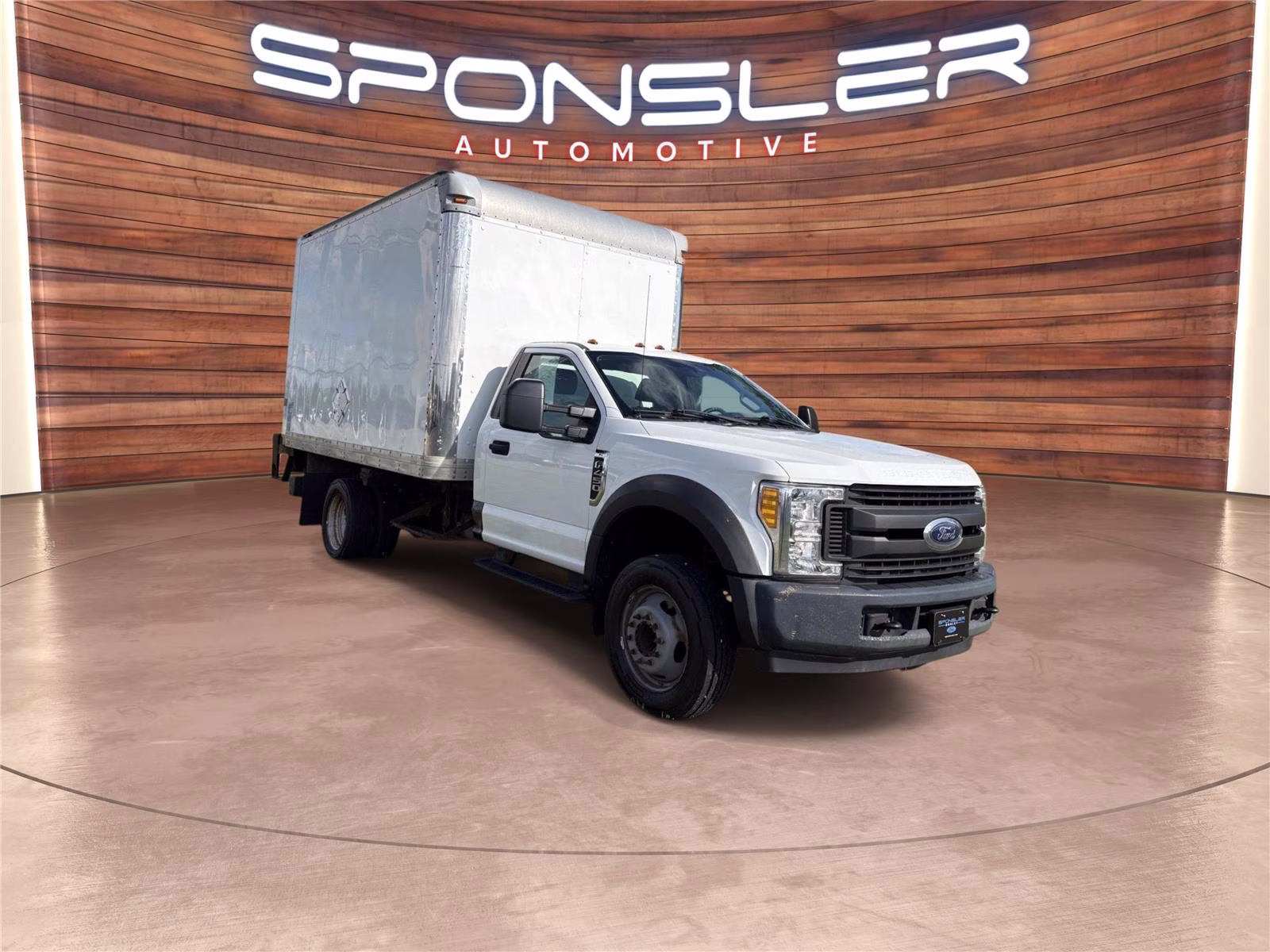 2017 Oxford White Ford Super Duty F-450 DRW XL RWD Truck