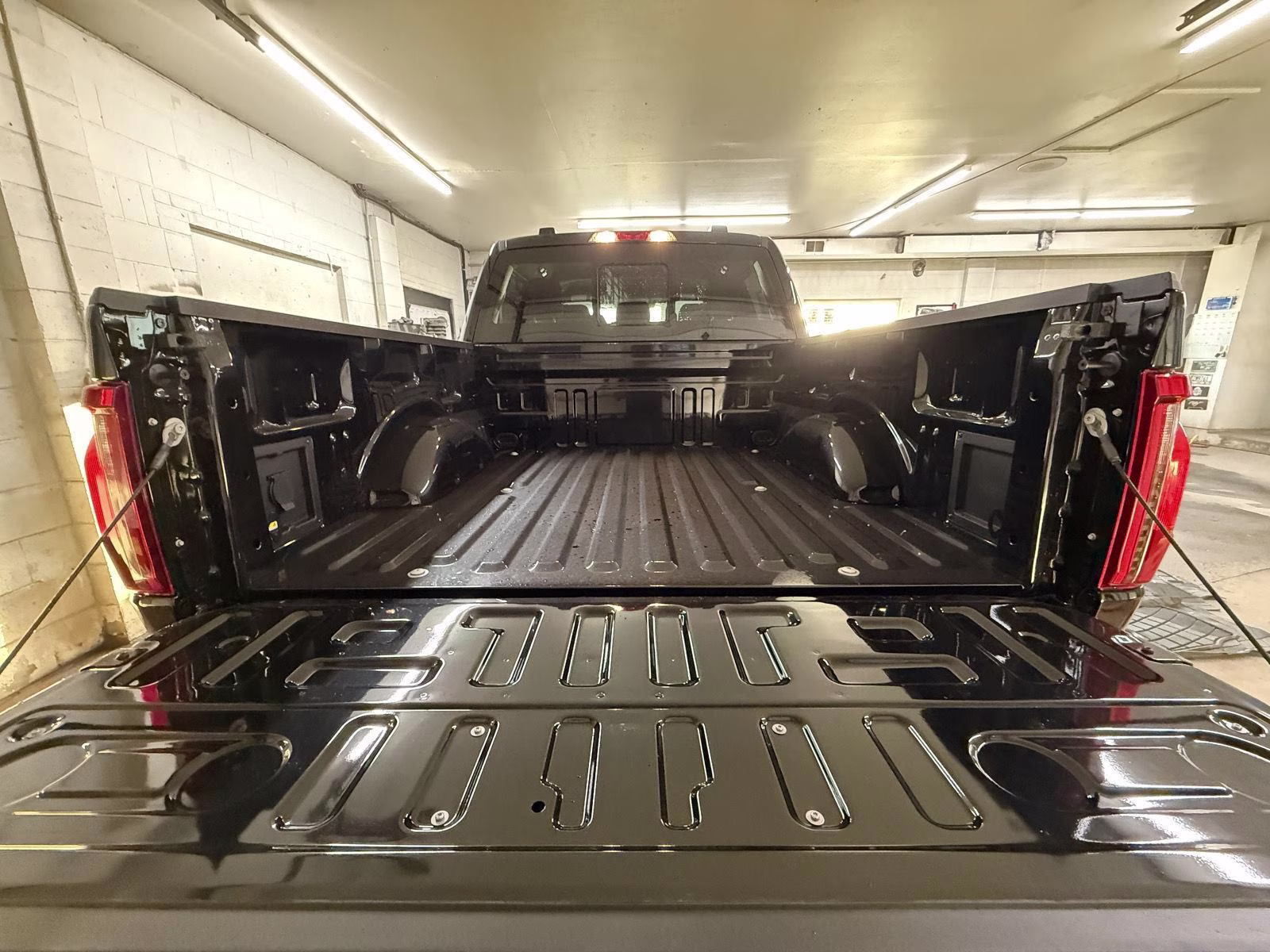 2026 Agate Black Metallic Ford F-150 XLT 4X4 Truck
